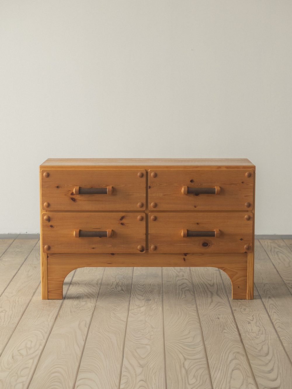 Christian Langeström Pine, Chest of drawers
